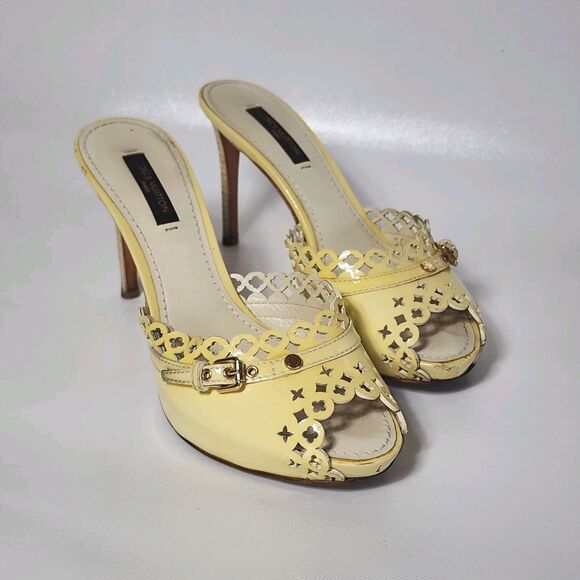 Louis Vuitton Yellow Patent Monogram Mule Heels Sz 35.5 EU / US 5.5 Italy - Picture 2 of 16